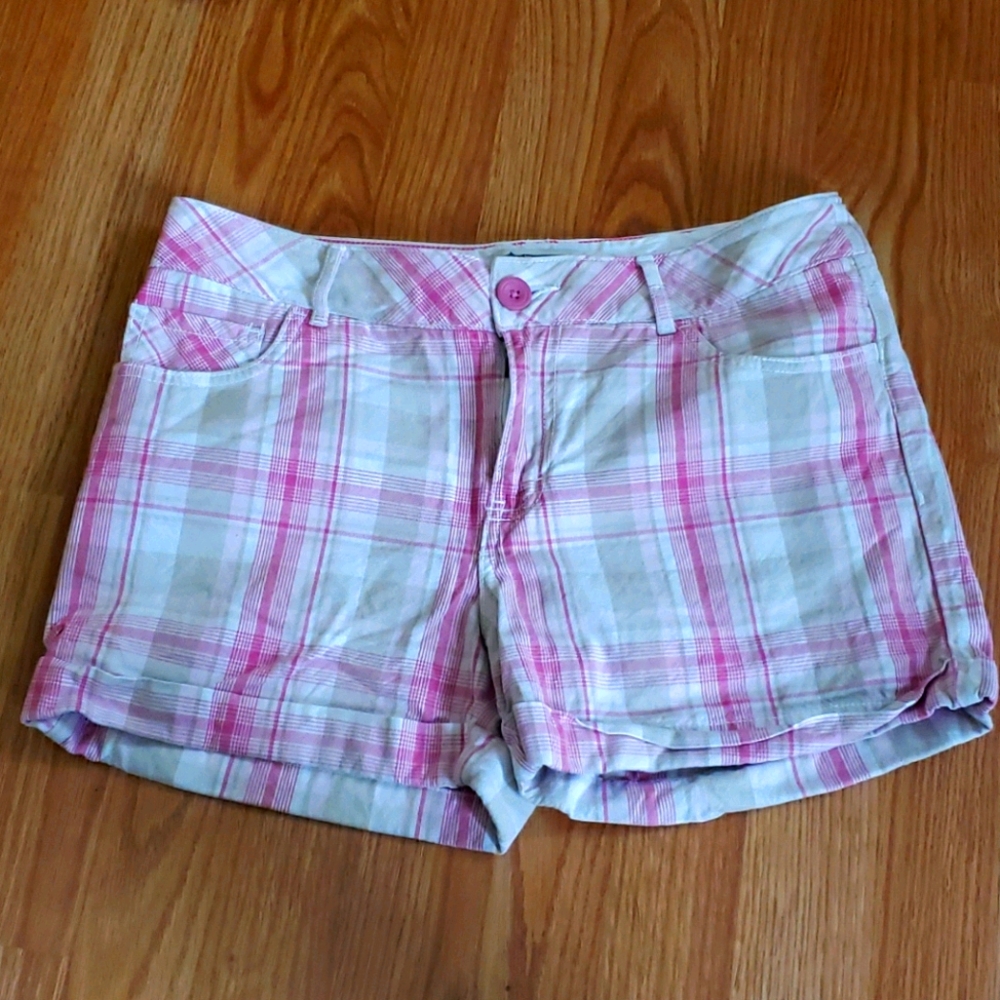 Route 66 pink and tan shorts